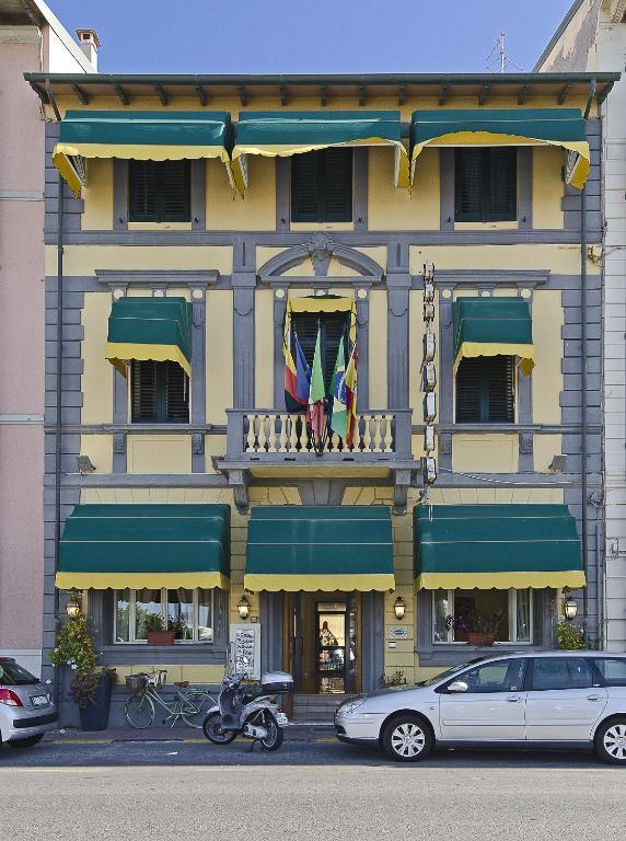 فياريجيو Hotel Bahia المظهر الخارجي الصورة